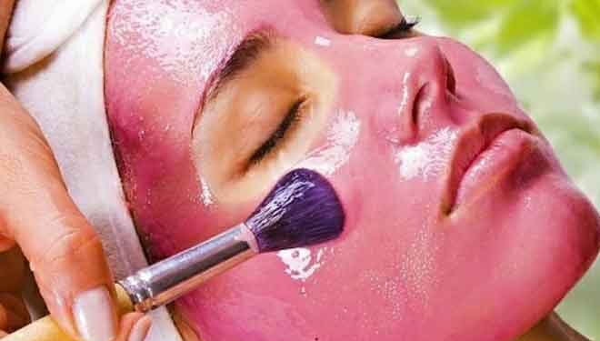 Watermelon Facial To keep the skin bright and glowing, do Watermelon Facial at home, follow these tips