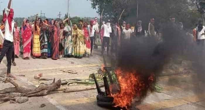 Dhanbad Villagers Road Jam