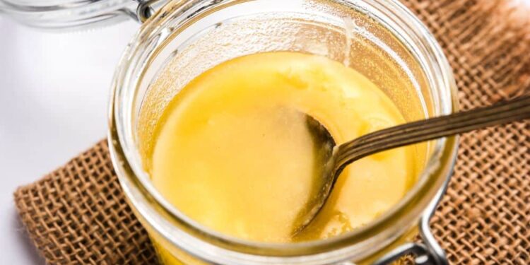 Ghee will make your lifeless skin, know the right way to use it