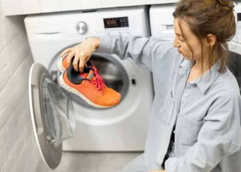 Shoes in washing Machine