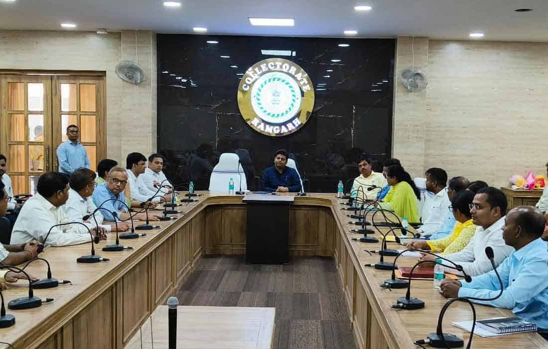 DC Chandan Kumar reviewed the condition of all the development schemes of the district within 24 hours after taking charge.