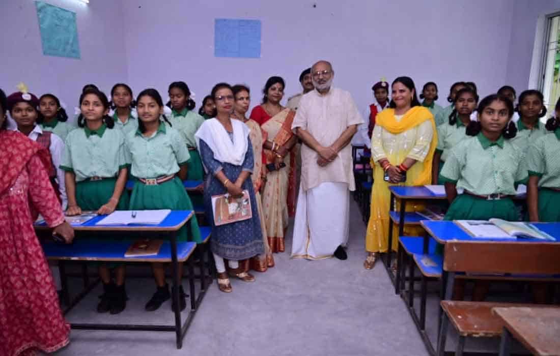 Governor CP Radhakrishnan said Set goals to achieve success in life