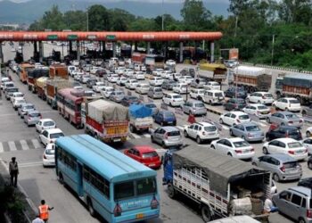 In this way, the government is being cheated by collecting toll tax on highways in an incorrect manner…