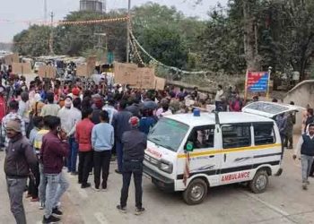 Angry villagers blocked the road after a farmer's dead