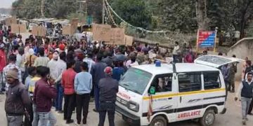 Angry villagers blocked the road after a farmer's dead