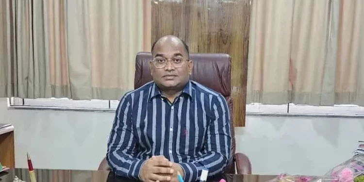 Former Hazaribagh SDO Ashok Kumar